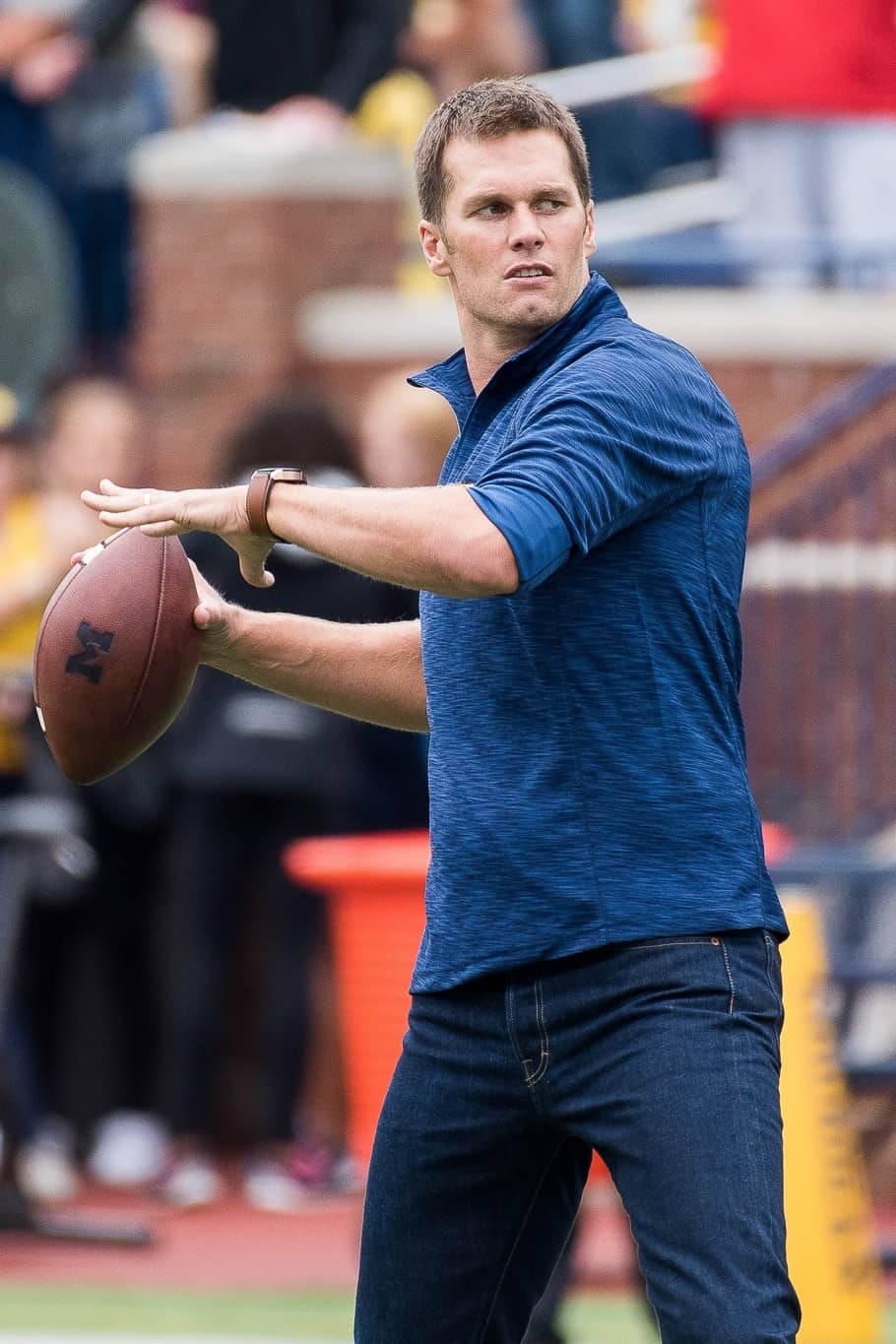 Tom Brady plays catch with Head Coach Jim Harbaugh