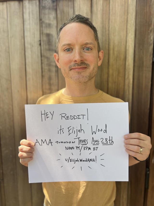 Hey-rmovies-Im-Elijah-Wood-Ask-me-anything.jpeg
