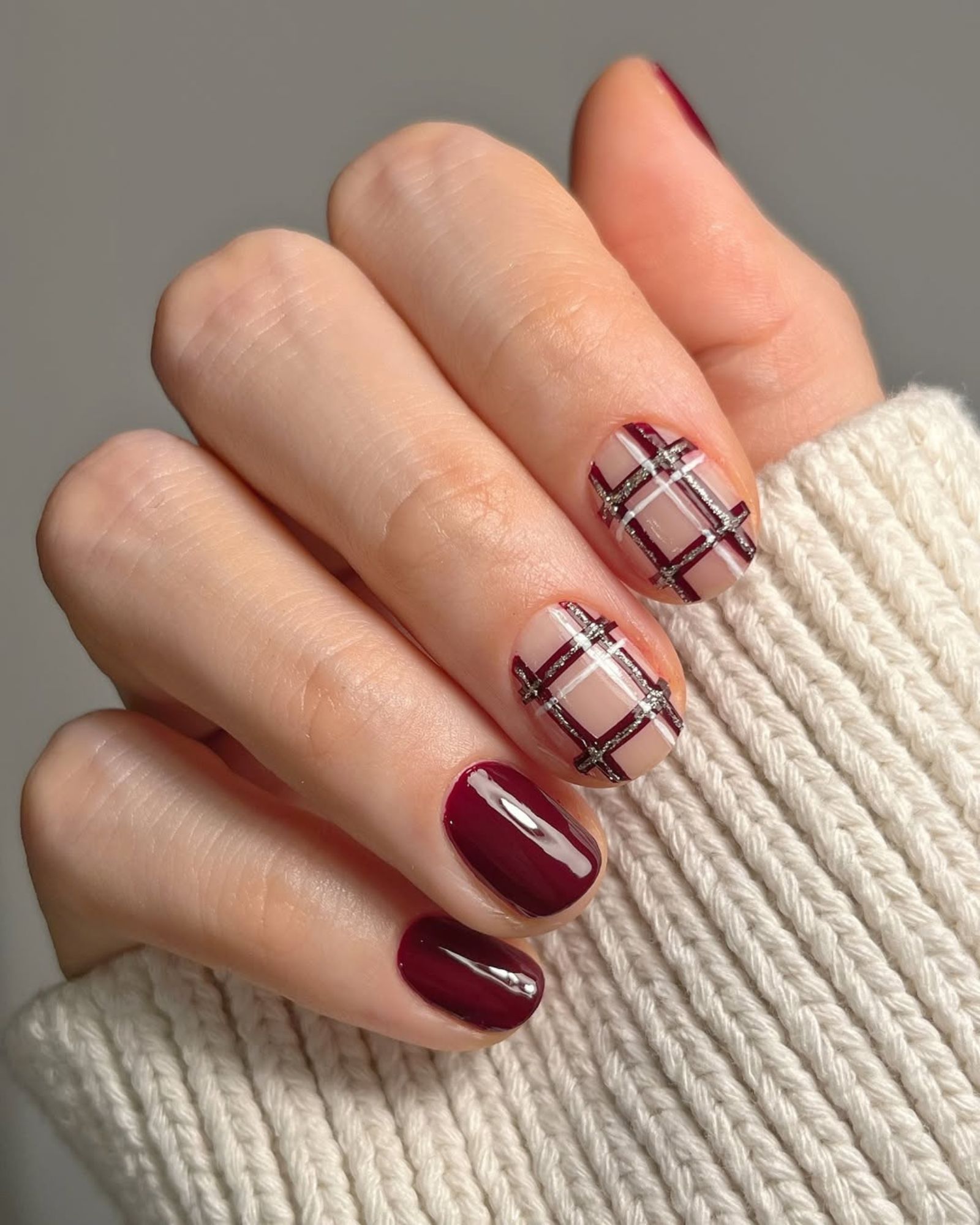 Checkered Nails @pink_oblivion